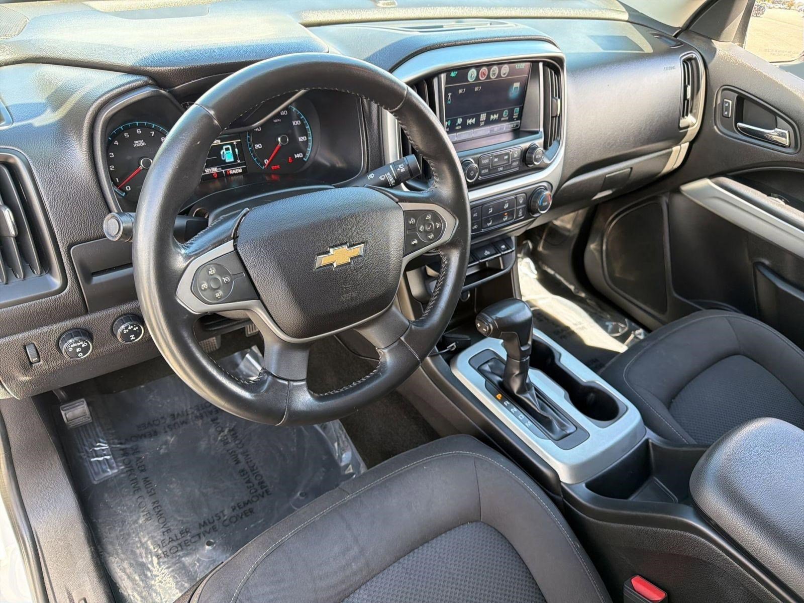 Used 2016 Chevrolet Colorado LT w/ LT Convenience Package AWD/4WD image 4