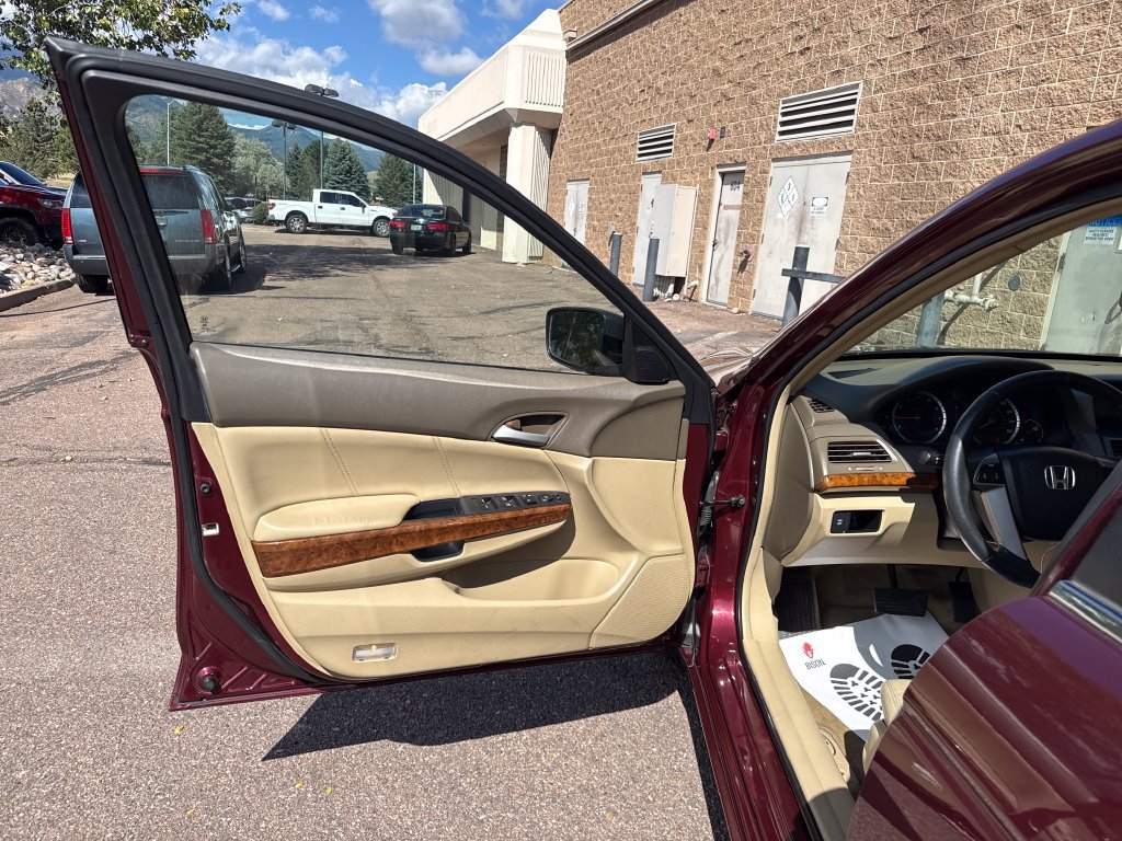 Used 2009 Honda Accord EX-L image 11
