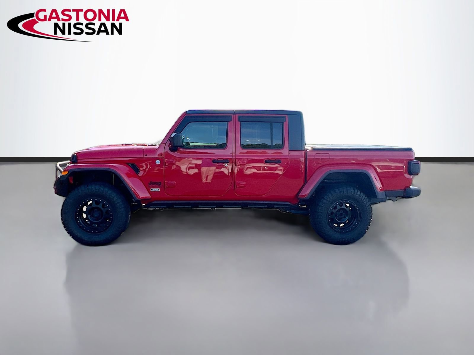 Used 2020 Jeep Gladiator Overland AWD/4WD image 5