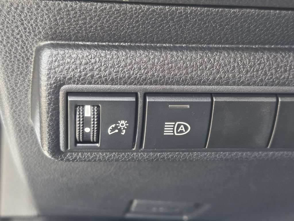 Used 2026 Toyota Corolla LE FWD image 24