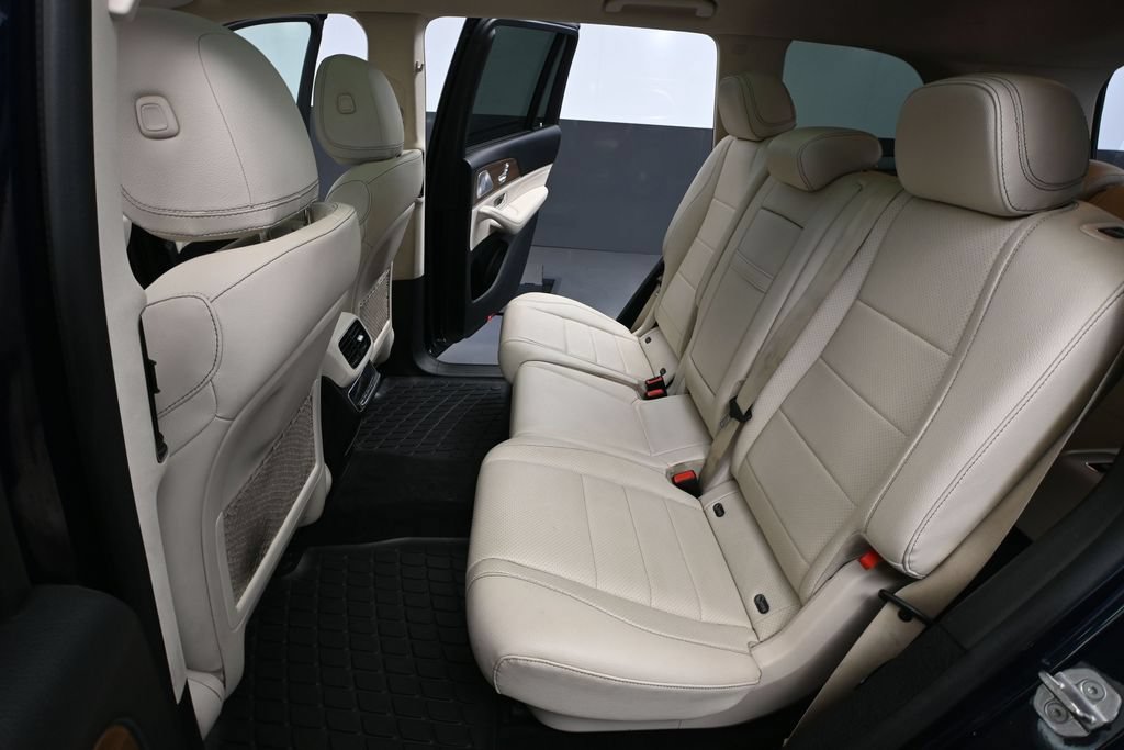 Used 2021 Mercedes-Benz GLS 450 4MATIC image 39