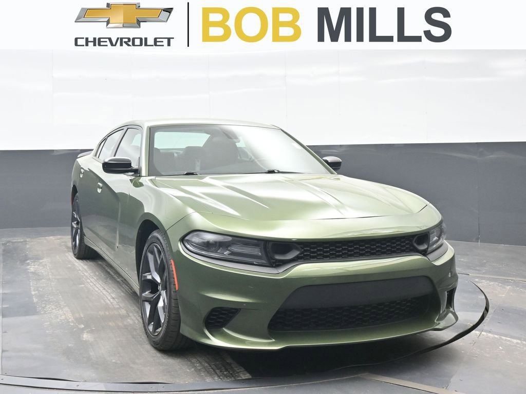 Used 2022 Dodge Charger SXT w/ Driver Convenience Group image 1