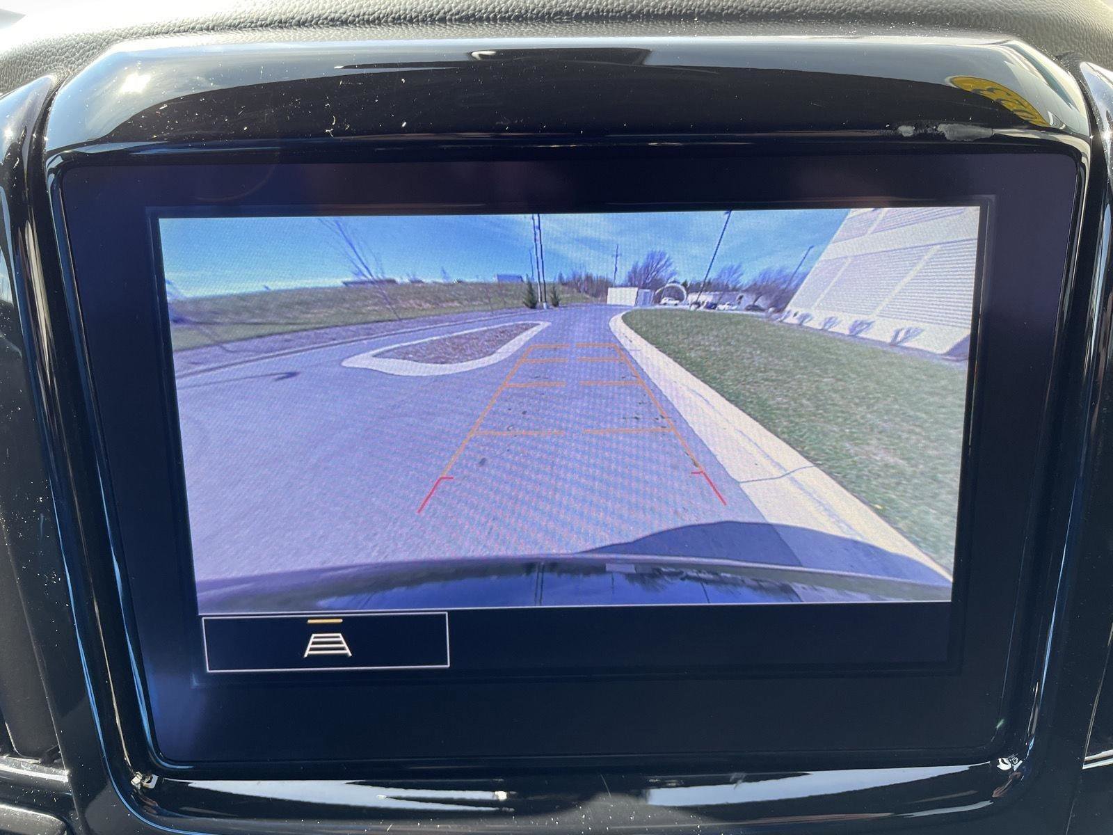 Used 2023 Chevrolet Traverse LT w/ LPO, Floor Liner Package image 17