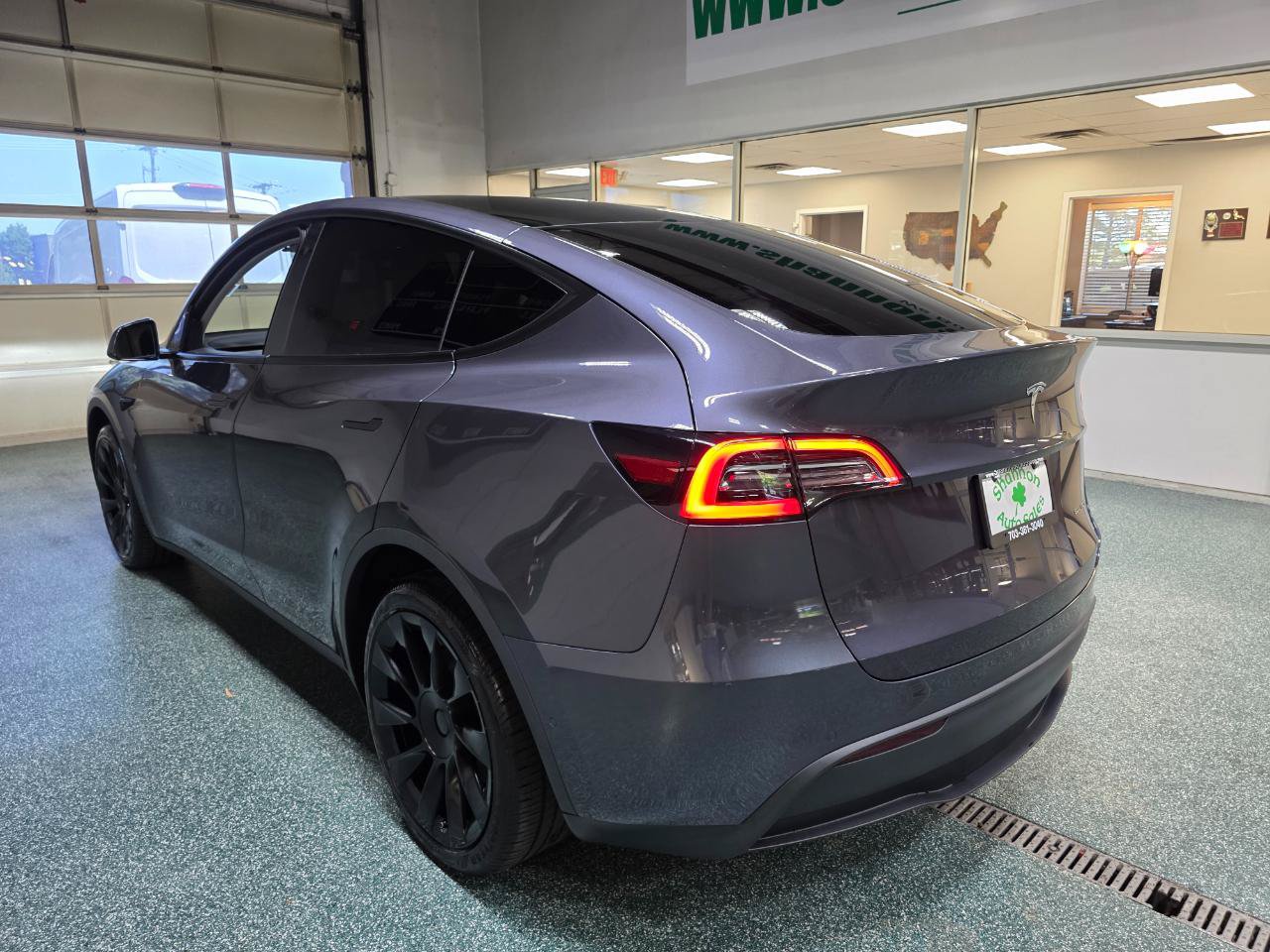 Used 2021 Tesla Model Y Long Range AWD/4WD image 9