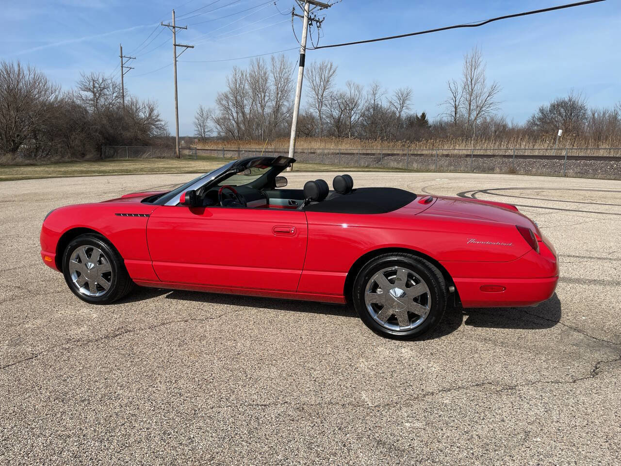 Used 2002 Ford Thunderbird Deluxe image 5