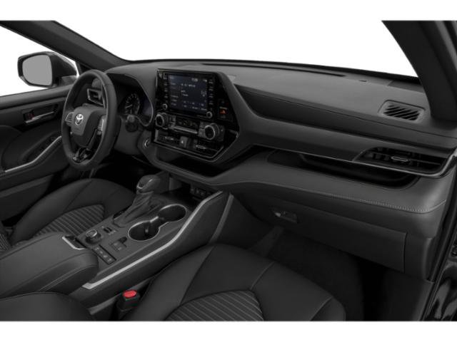 Used 2022 Toyota Highlander XLE AWD/4WD image 15