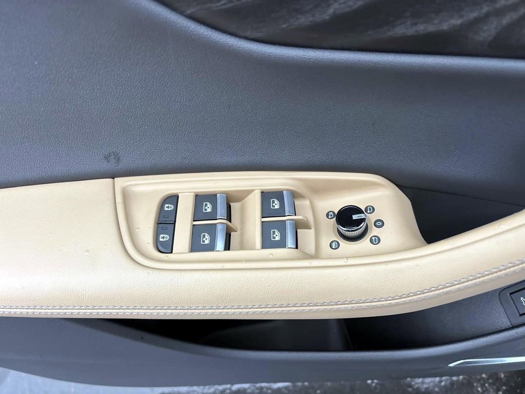 Certified 2025 Audi Q8 Premium Plus w/ Premium Plus Package image 13