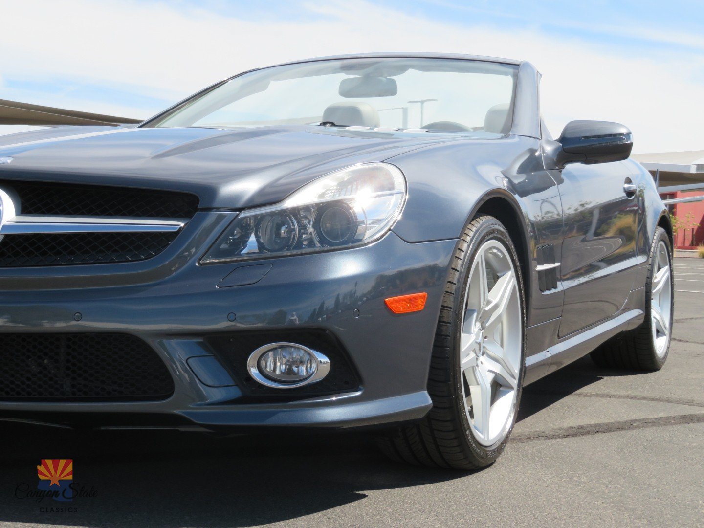 Used 2009 Mercedes-Benz SL 550 w/ Premium I Pkg image 24