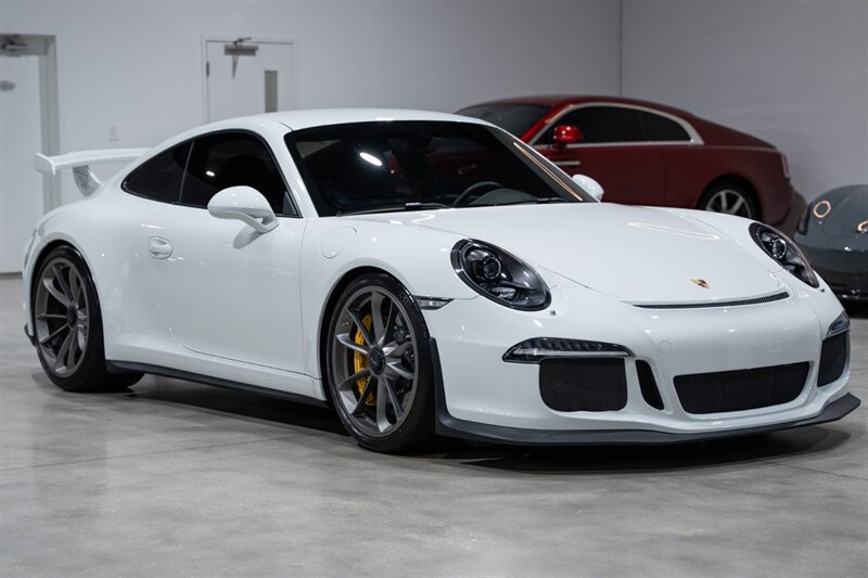 Used 2015 Porsche 911 GT3 RWD image 16
