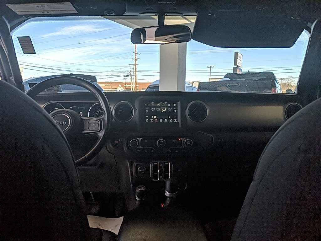 Used 2021 Jeep Gladiator Sport image 14