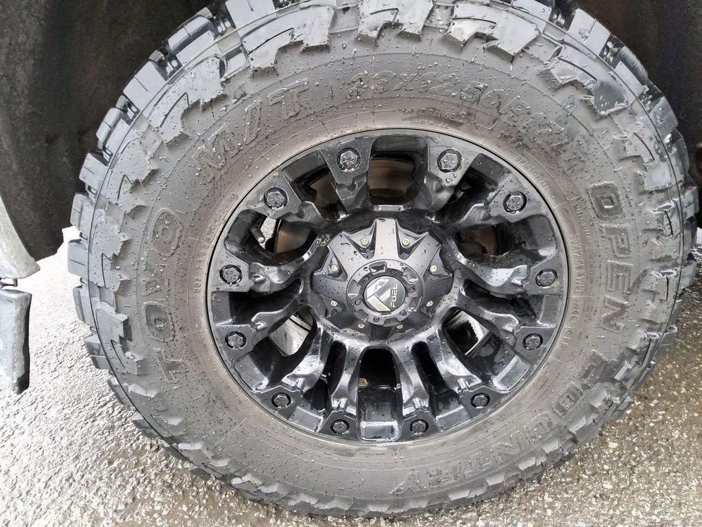 Used 2015 GMC Sierra 1500 SLE w/ Carbon-22 Edition image 10