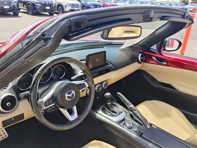 Used 2019 MAZDA MX-5 Miata RF Grand Touring RWD image 19