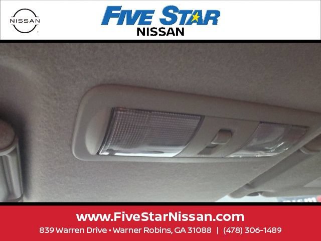 Used 2010 Nissan Frontier SE w/ Power Pkg RWD image 18