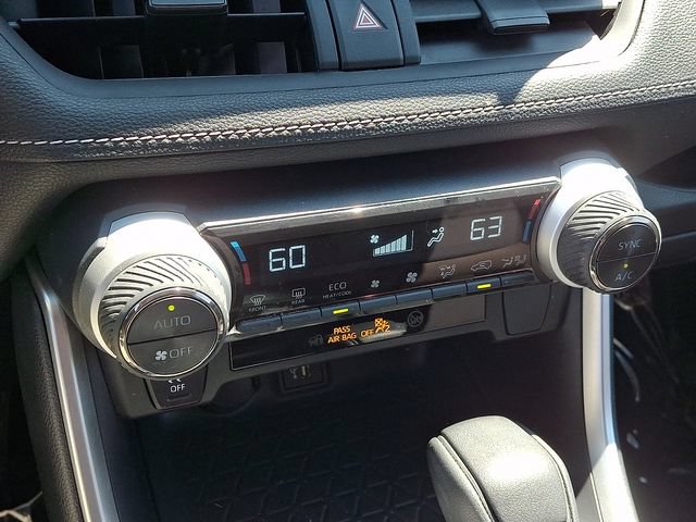Used 2024 Toyota RAV4 LE AWD/4WD image 17