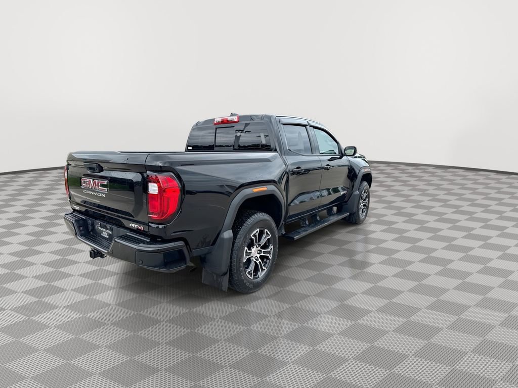 Used 2024 GMC Canyon AT4 AWD/4WD image 9