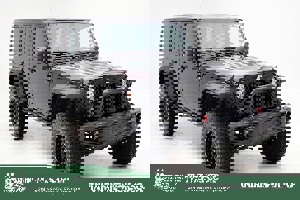 Used 2017 Jeep Wrangler Unlimited Rubicon image 1