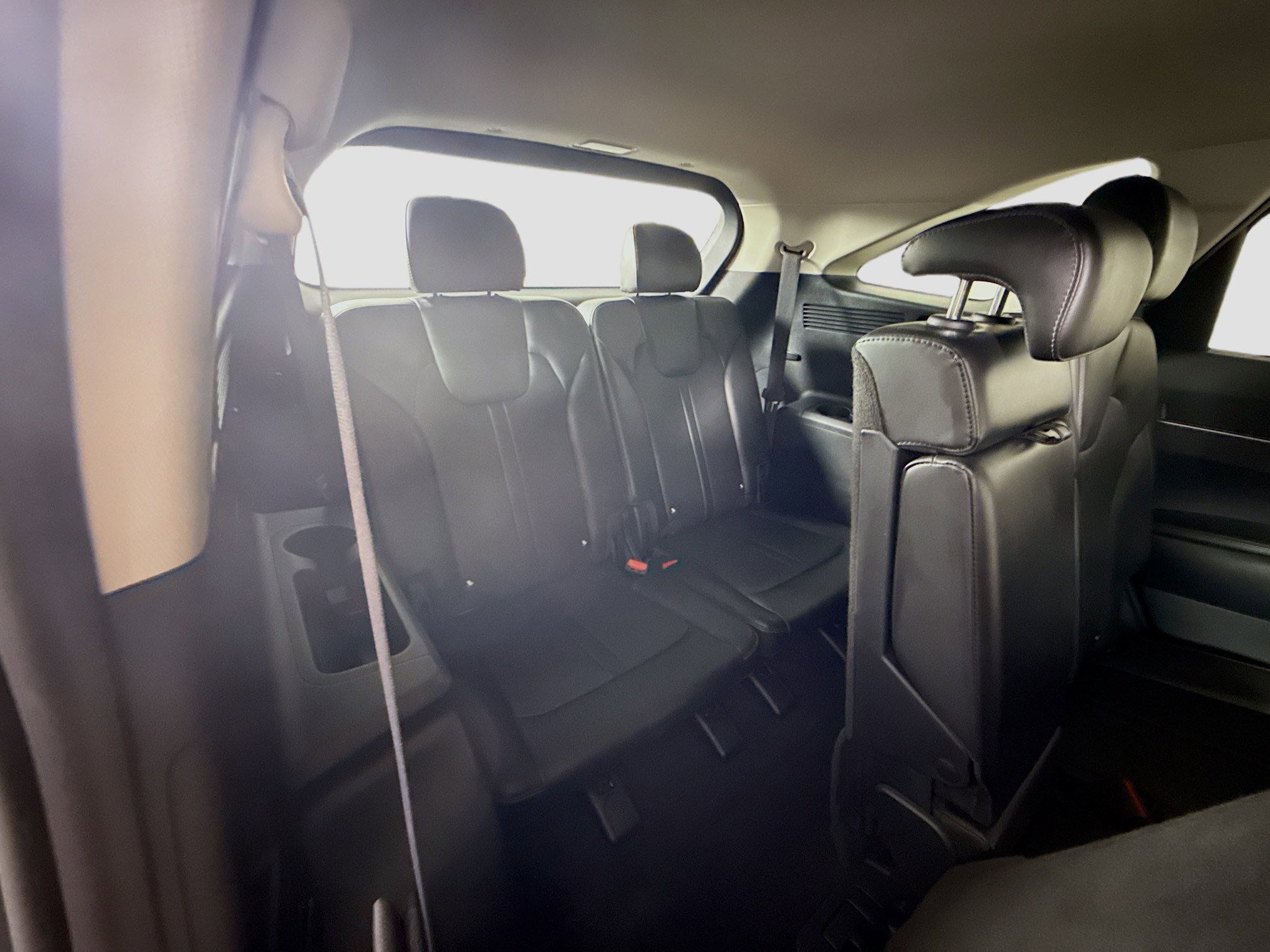 Used 2024 Kia Sorento S image 41