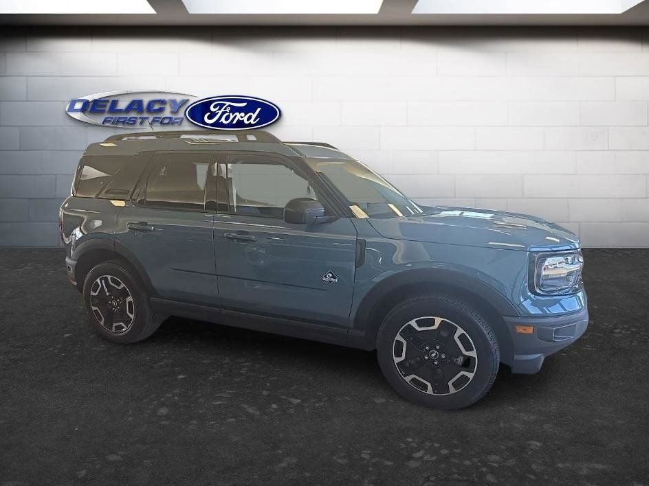 Used 2023 Ford Bronco Sport Outer Banks AWD/4WD image 8