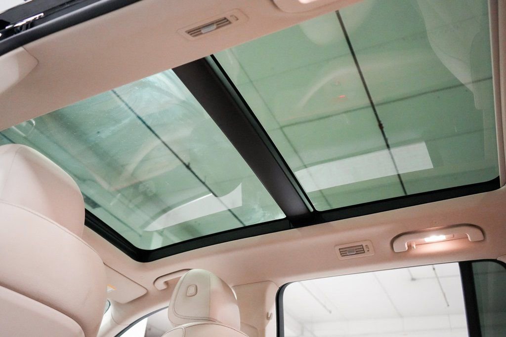 Used 2021 Mercedes-Benz GLS 580 4MATIC image 23