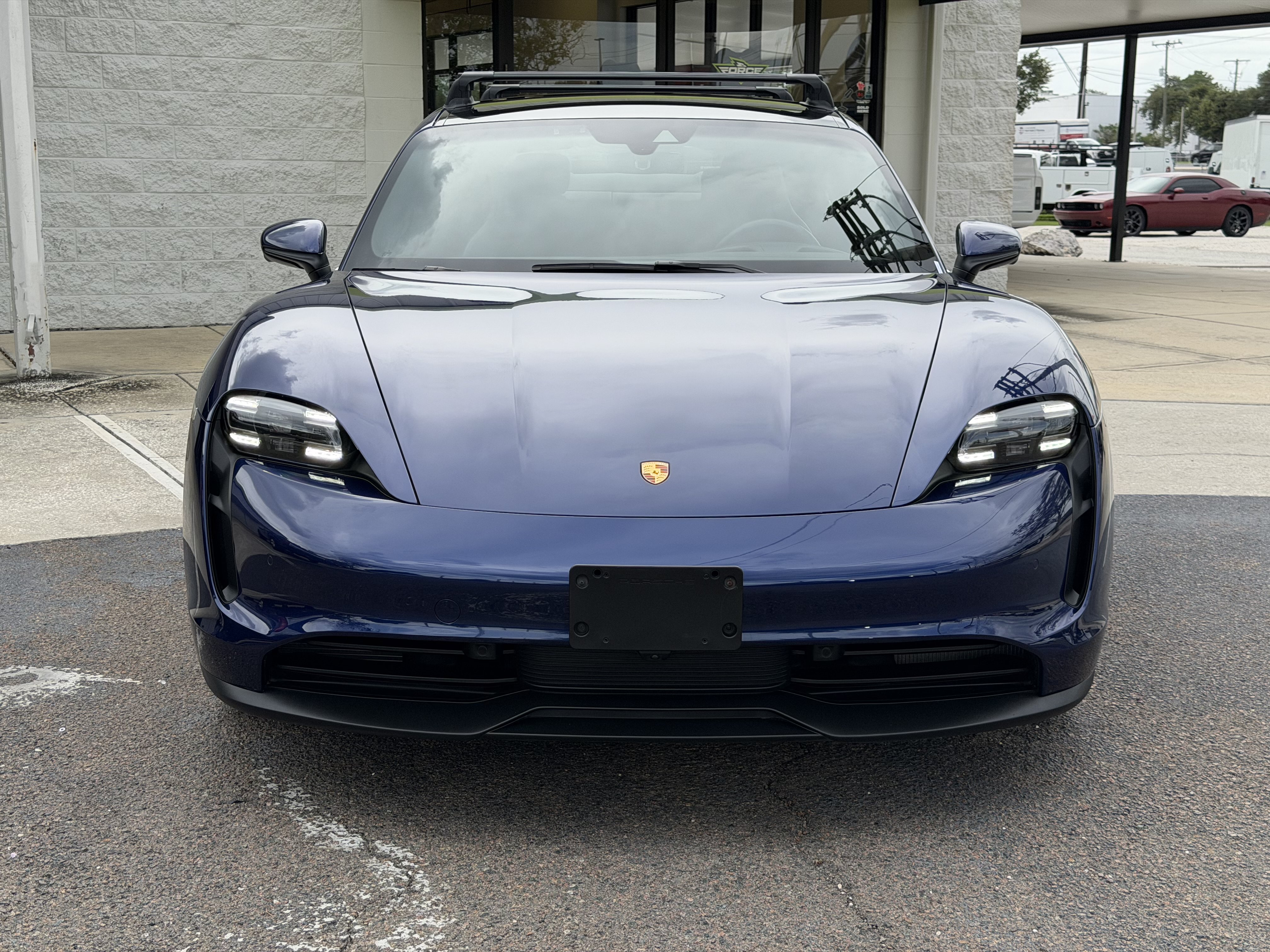 Used 2020 Porsche Taycan 4S AWD/4WD image 9