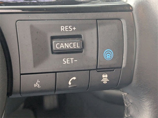 Used 2023 Nissan Pathfinder SL w/ Black Appearance Package image 16