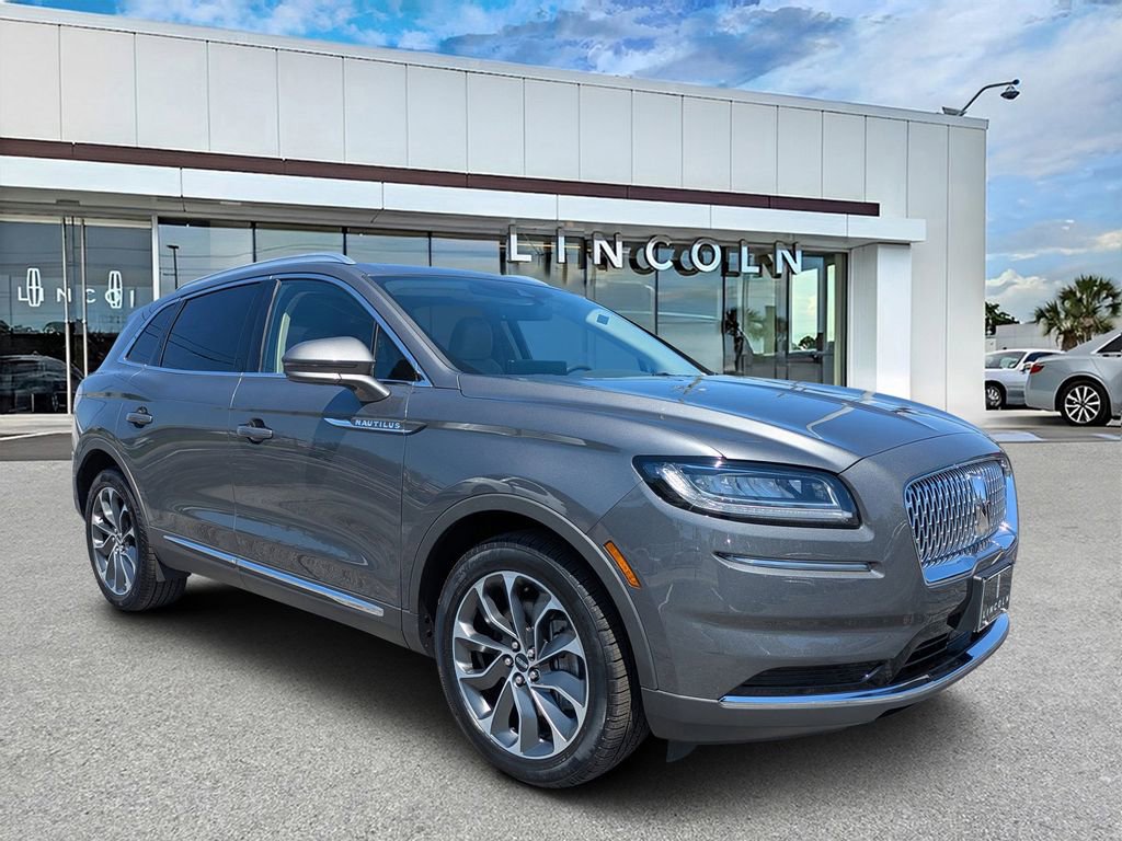 Used 2023 Lincoln Nautilus Reserve w/ Luxury Package FWD image 1
