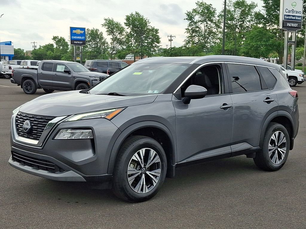Certified 2023 Nissan Rogue SV w/ SV Premium B Package AWD/4WD image 3