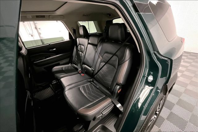 Used 2023 Nissan Pathfinder Platinum w/ Cargo Package AWD/4WD image 25
