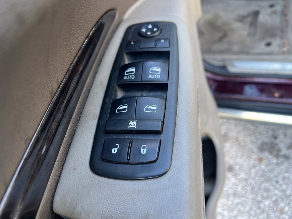 Used 2012 Dodge Durango Crew w/ Entry Nav/Commuter Group AWD/4WD image 18