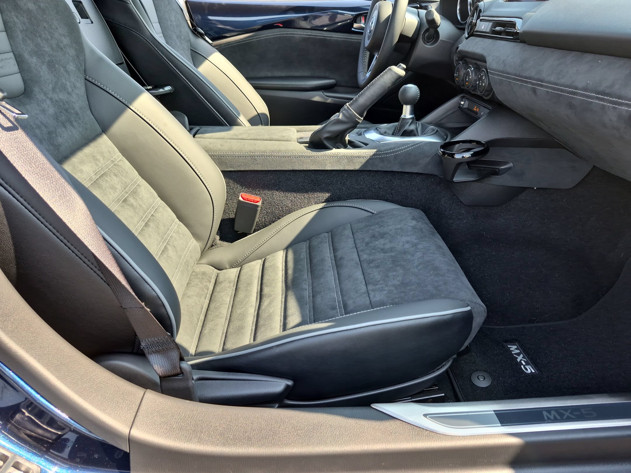 New 2026 MAZDA MX-5 Miata RF Club w/ Interior Package RWD image 30