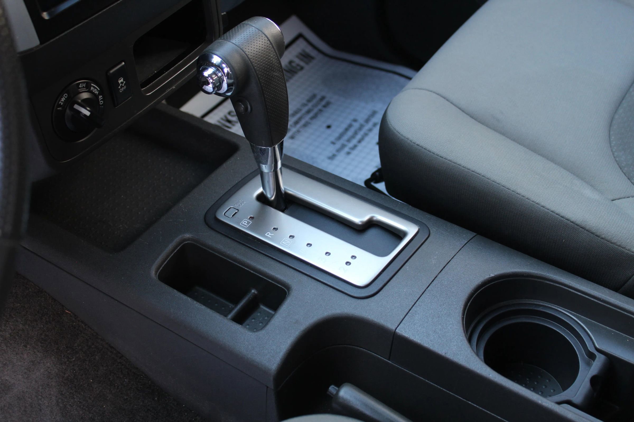 Used 2012 Nissan Xterra S image 23