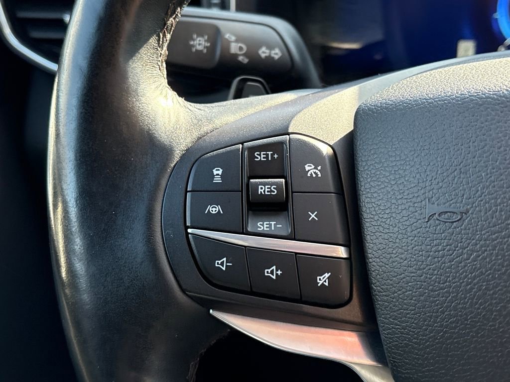 Used 2020 Ford Explorer Platinum w/ Premium Technology Package image 22