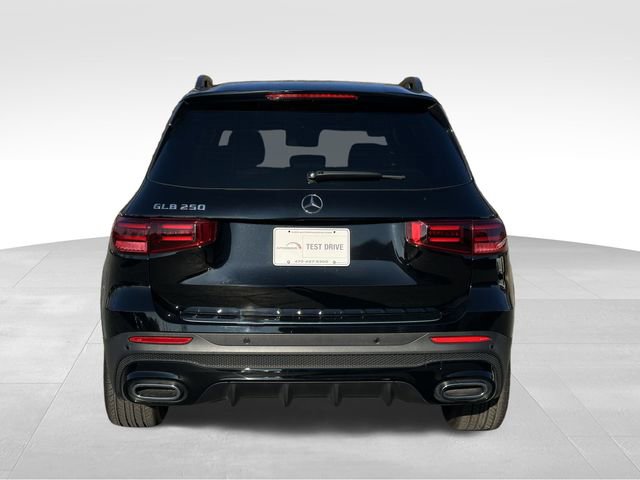 Used 2024 Mercedes-Benz GLB 250 image 4