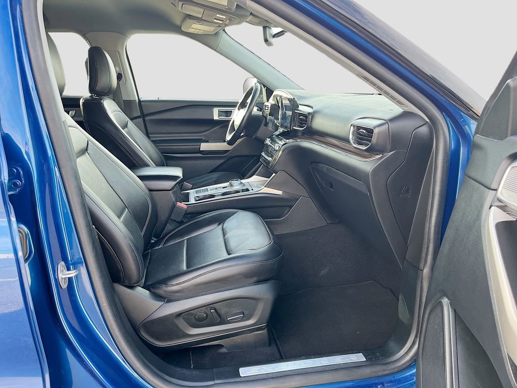 Used 2022 Ford Explorer Limited image 30
