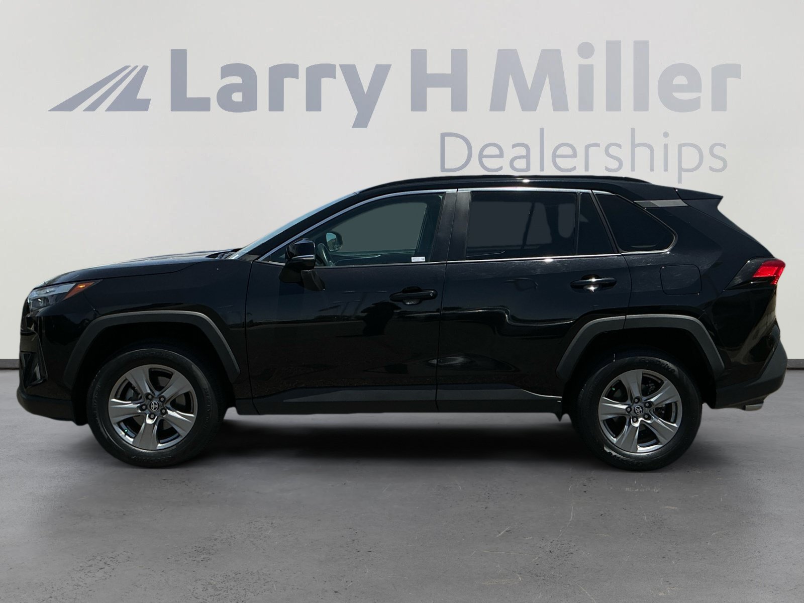 Certified 2024 Toyota RAV4 XLE w/ Weather Package AWD/4WD image 2