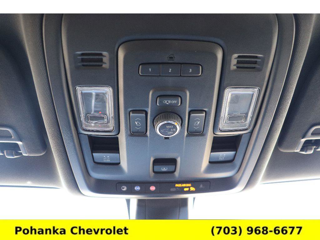 Used 2022 GMC Yukon AT4 AWD/4WD image 18