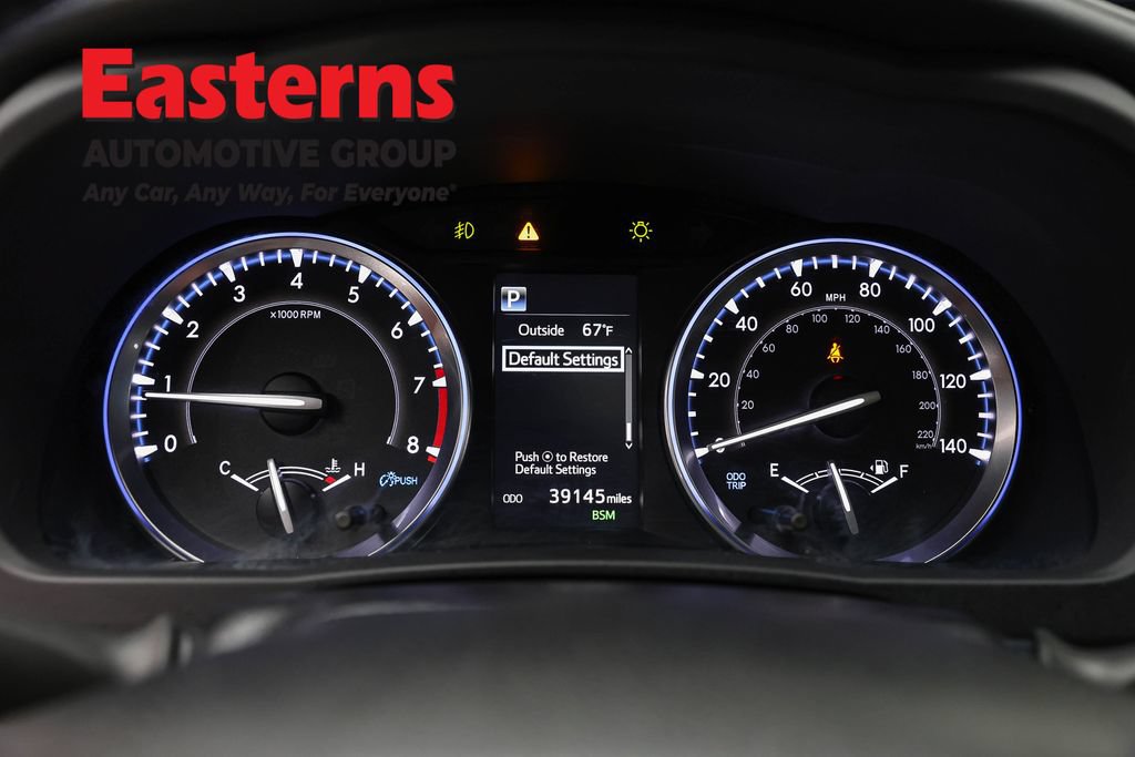 Used 2019 Toyota Highlander XLE AWD/4WD image 18