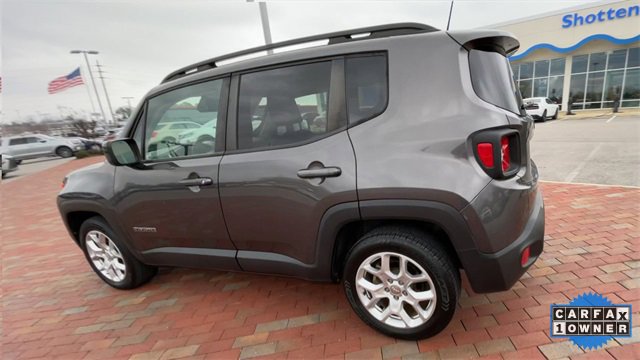 Used 2018 Jeep Renegade Latitude image 7
