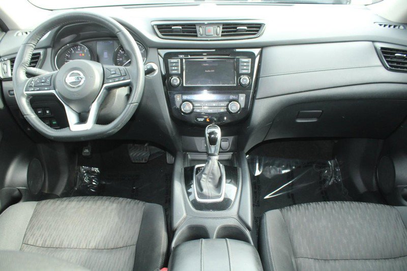 Used 2020 Nissan Rogue SV image 14