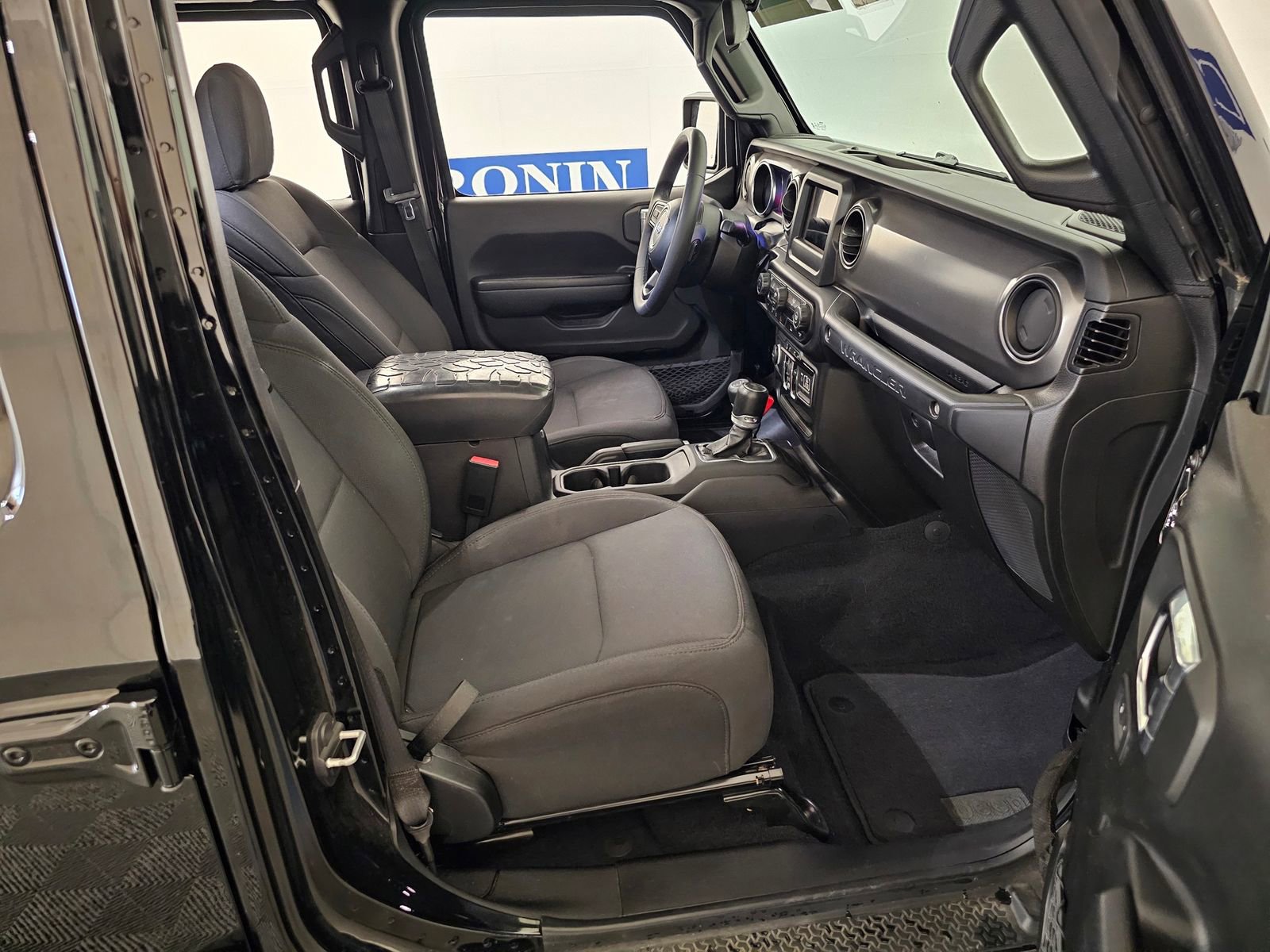 Used 2023 Jeep Wrangler Unlimited Sport AWD/4WD image 24