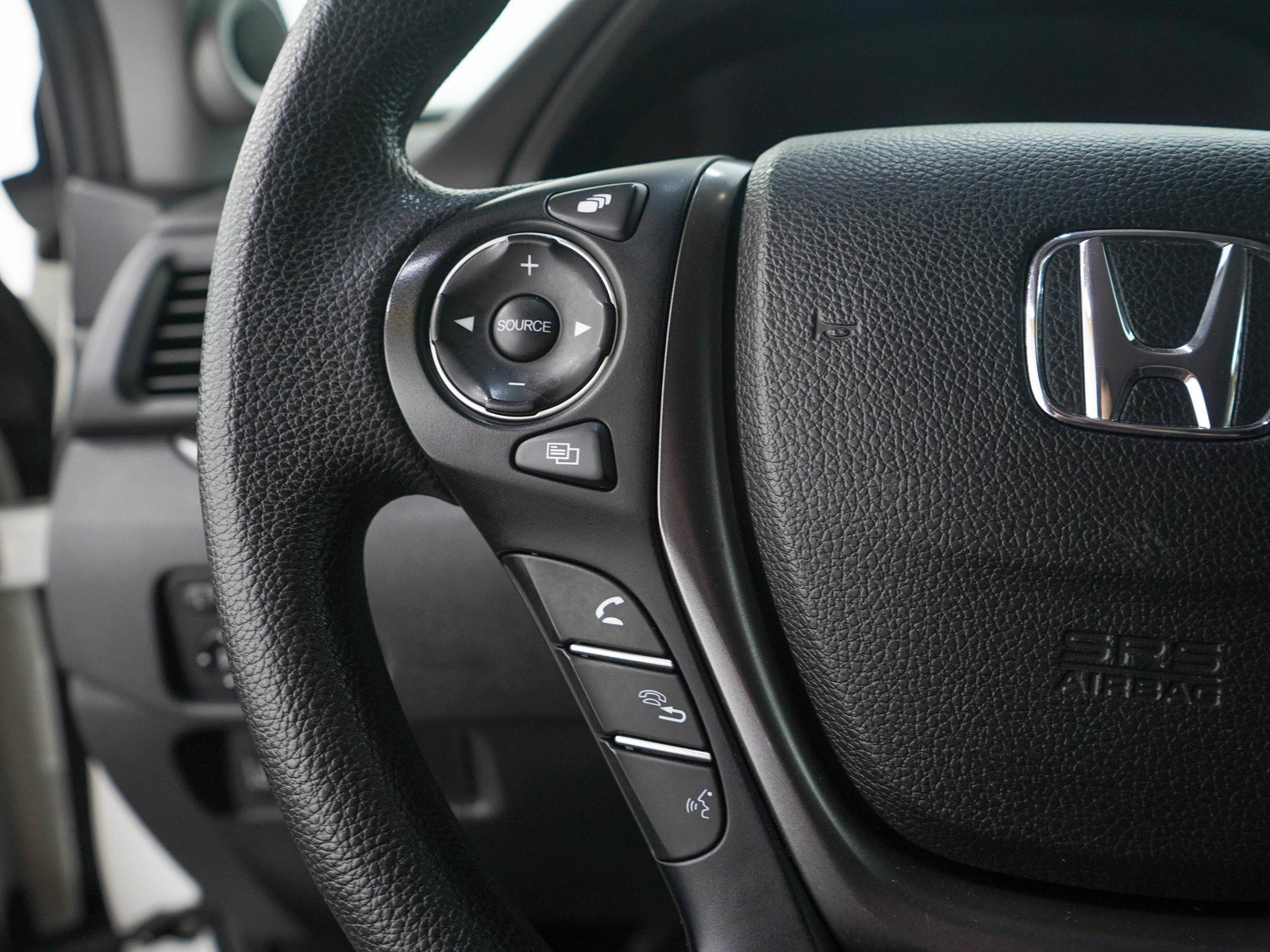 Used 2020 Honda Ridgeline Sport image 25