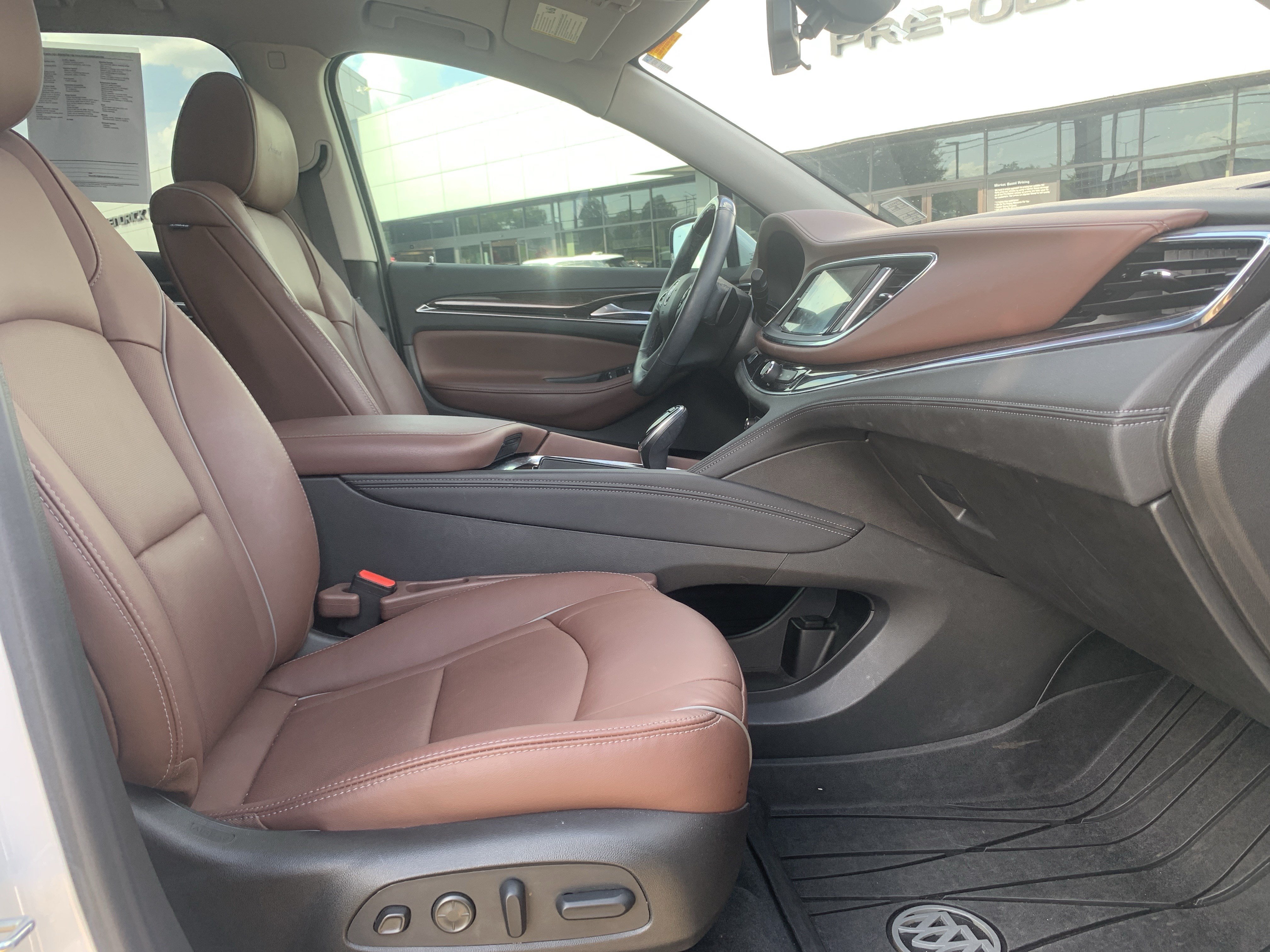 Used 2021 Buick Enclave Avenir w/ Avenir Technology Package FWD image 38