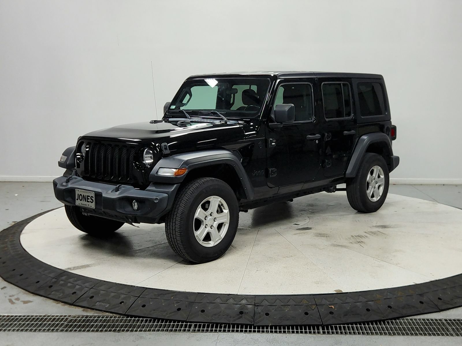 Used 2021 Jeep Wrangler Unlimited Sport AWD/4WD image 4