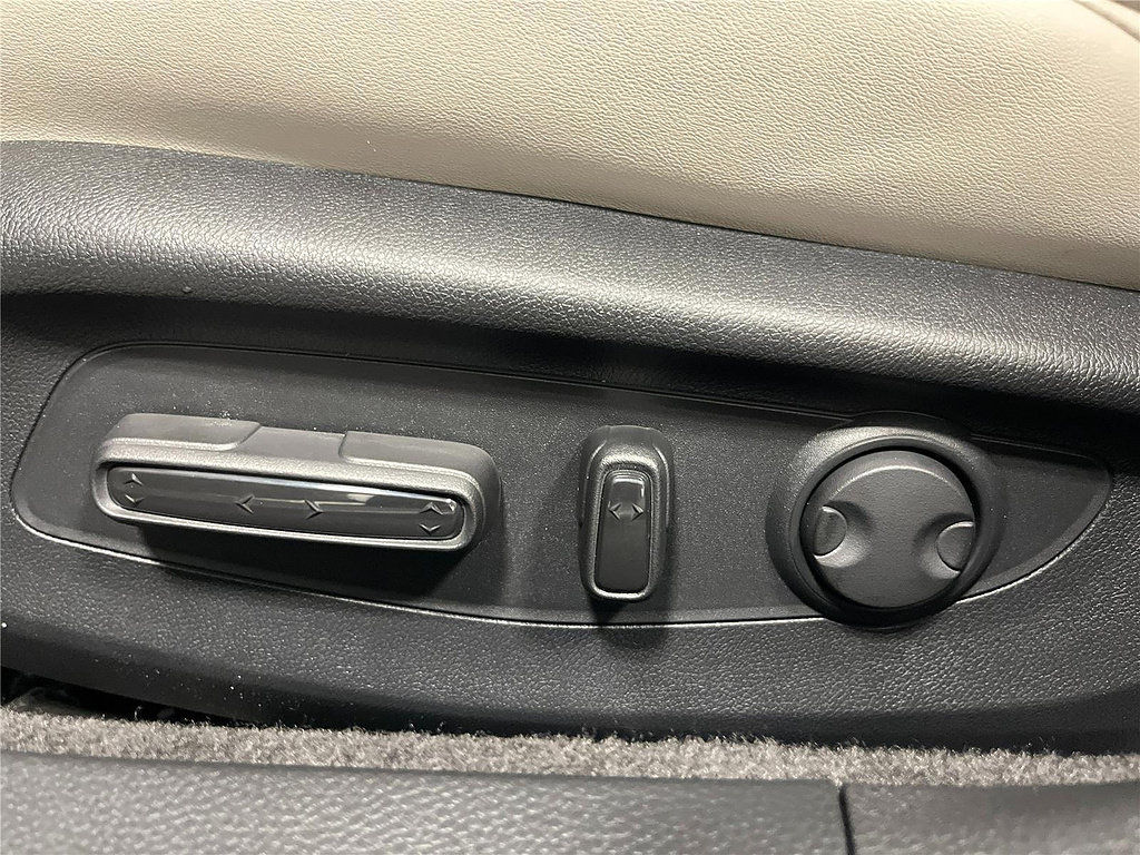 New 2026 Honda Accord EX-L image 15