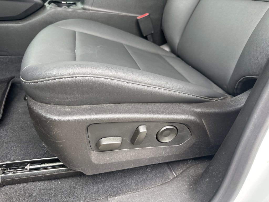 Used 2024 Chevrolet Colorado LT w/ LT Convenience Package III image 14