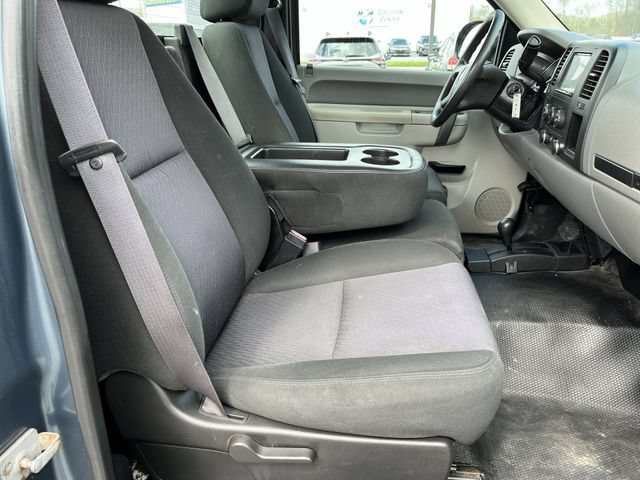 Used 2012 Chevrolet Silverado 2500 W/T w/ Snow Plow Prep Package AWD/4WD image 25