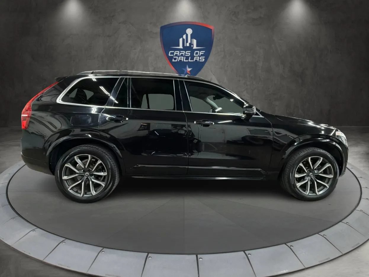 Used 2017 Volvo XC90 T6 Momentum w/ Vision Package AWD/4WD image 6
