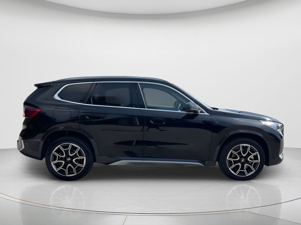 New 2025 BMW X1 xDrive28i w/ Technology Package AWD/4WD image 9