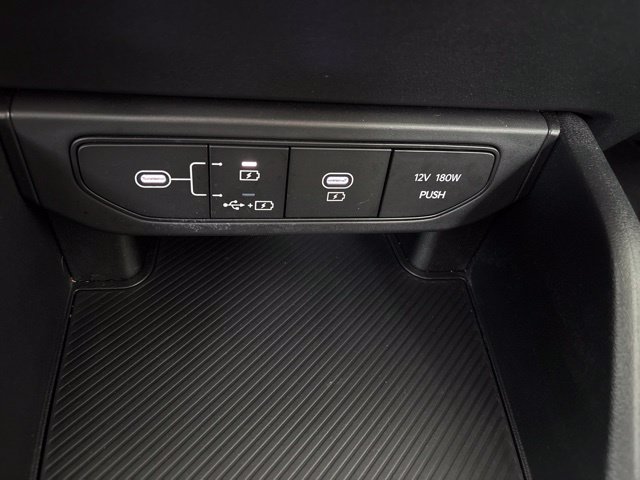 Used 2025 Kia K4 FWD image 16