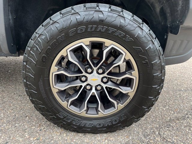 Used 2019 Chevrolet Colorado ZR2 AWD/4WD image 9